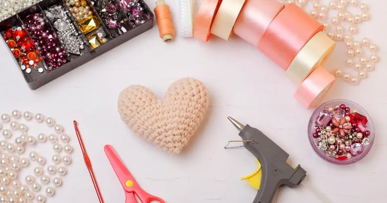 diy gifts for girlfriend diy heart and glue